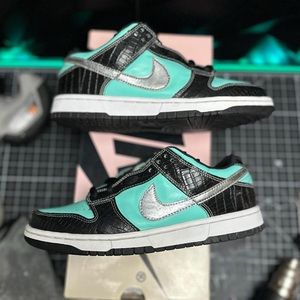 2005 Nike Dunk Low Pro SB x Diamond Supply Co Tiffany Dunks - Size 7 OG All